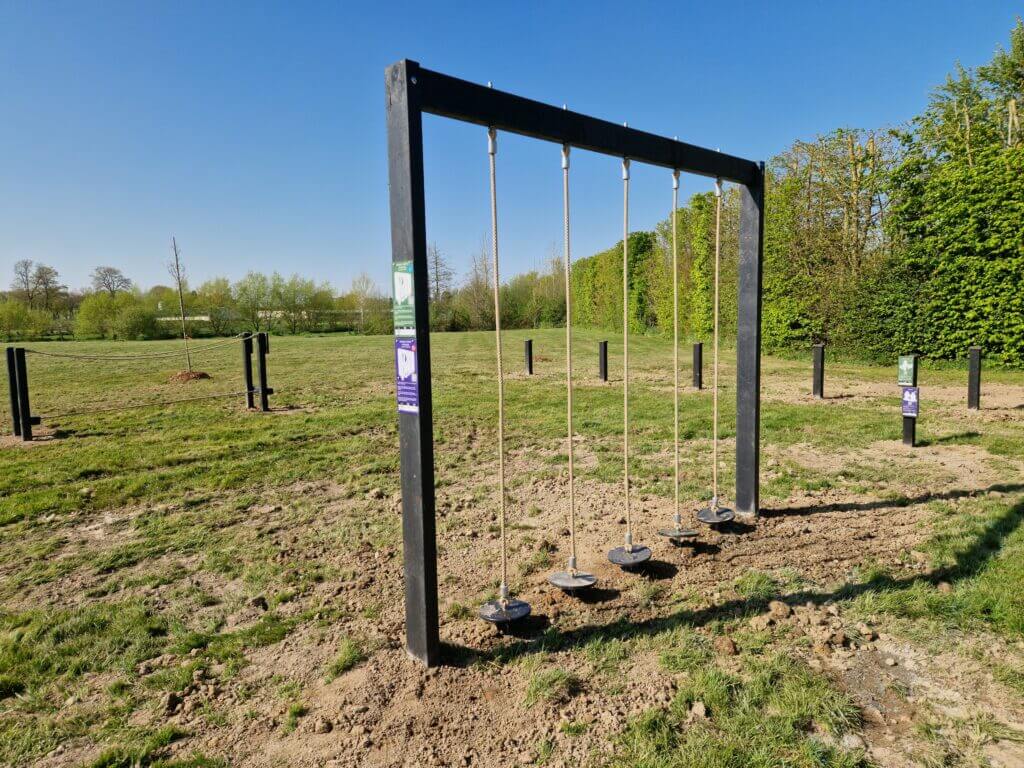 Parcours d'obstacles en mobilier urbain