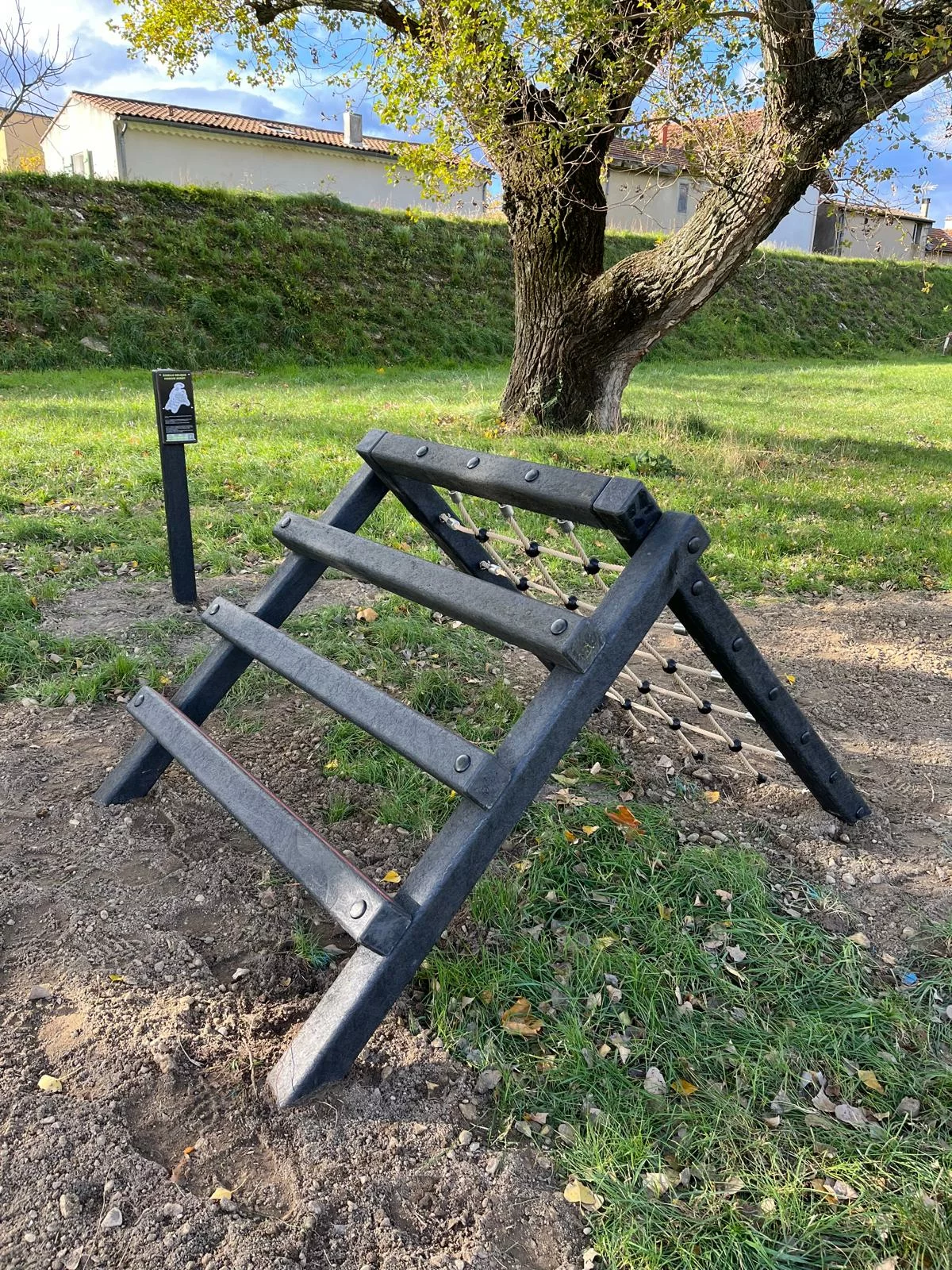 26 - Montélimar - Parcours sportif - Plastique recyclé (1)