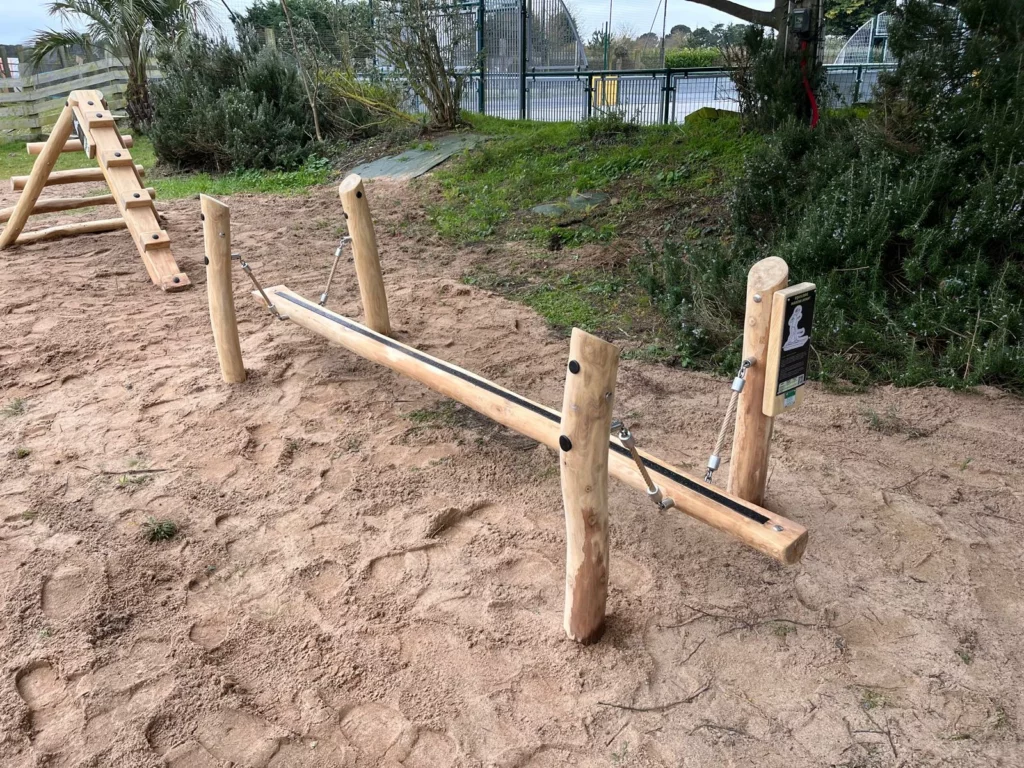 ESPACES RENARD - Parcours d'obstacles - Robinier (3)