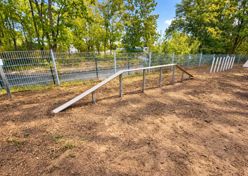 Passerelle agility canin avec structure inox et HPL antidérapant